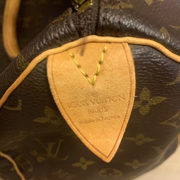 Authentic pre-loved Louis Vuitton speedy 35 bag - Picture 13 of 15